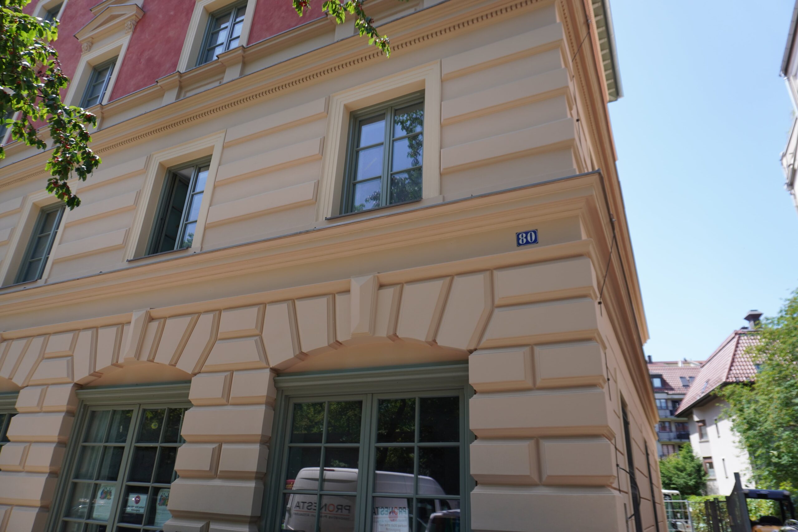 Sanierung der Fassade sowie der Balkone – Projekt Thalkirchner Str. 80 in 80337 München